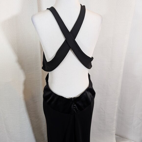 Le Château Black Evening Gown Whimsigoth Criss cross Back Size Large - Picture 3 of 11